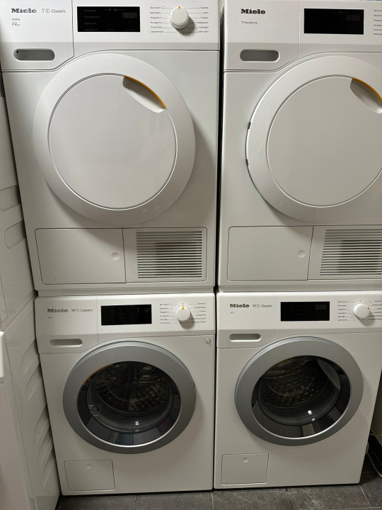 Penthouse de inchiriat cu jacuzzi, 90 mp si 80 mp terasa, zona Gruia