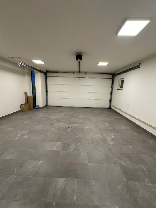 Penthouse de inchiriat cu jacuzzi, 90 mp si 80 mp terasa, zona Gruia