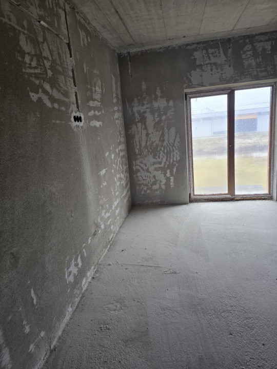 Hotel cu restaurant ,42 camere, teren 5000 mp