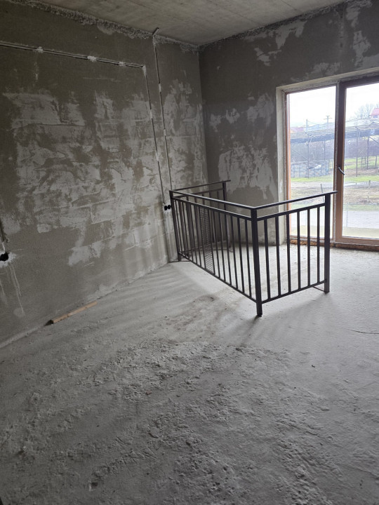 Hotel cu restaurant ,42 camere, teren 5000 mp