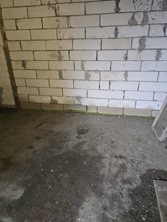 Hotel cu restaurant ,42 camere, teren 5000 mp