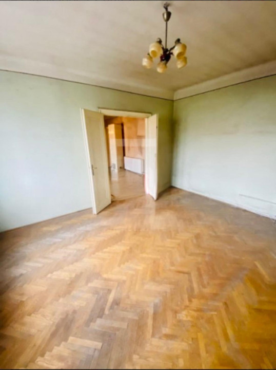 Apartament 3 camere, 108 mp utili, 2 băi, balcon, etajul 1, zona Centrală