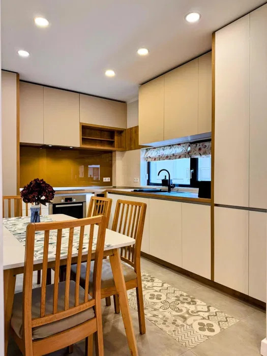 nchiriez ap 4 camere Gheorgheni zona Iulius Mall 1 450 €