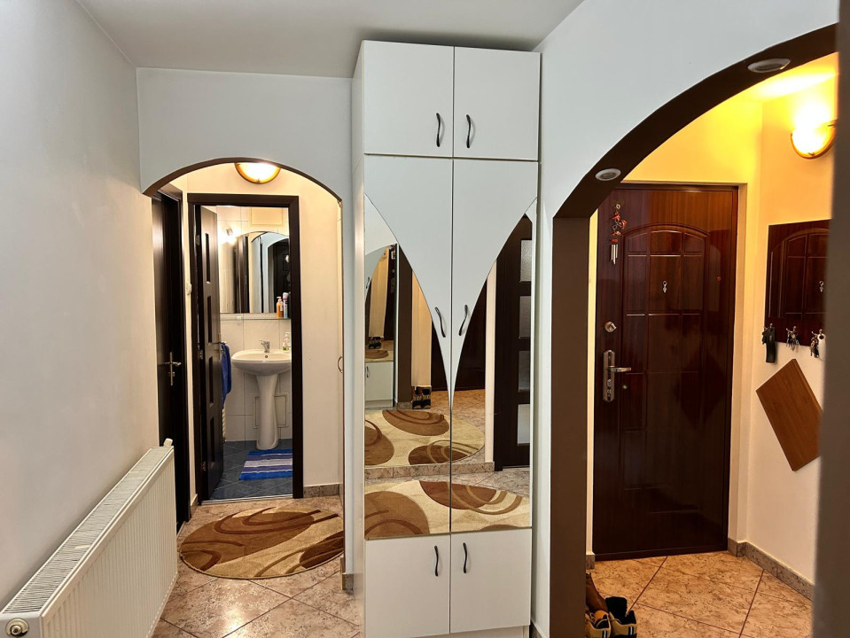 Apartament cu 4 Camere 77mp etaj 1 în Mărăști 