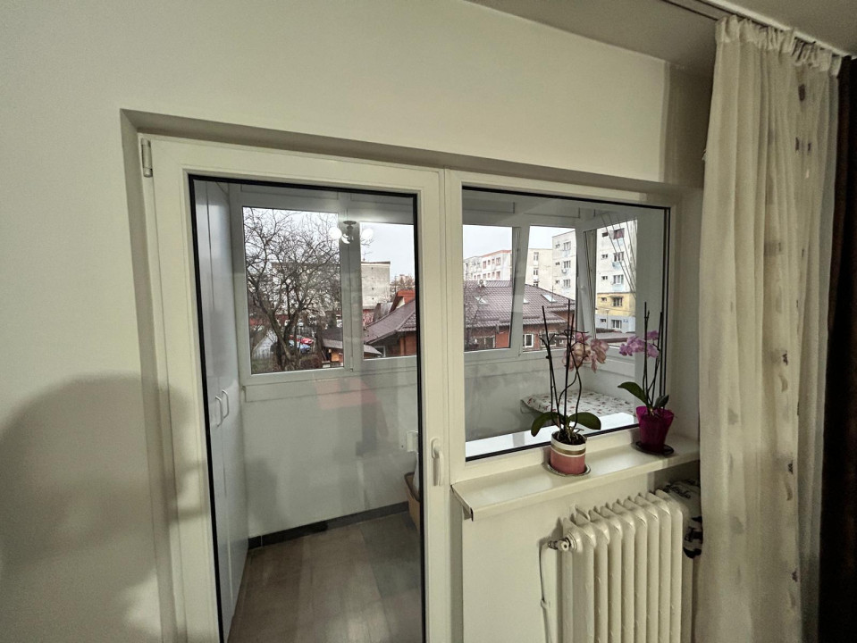 Apartament cu 4 Camere 77mp etaj 1 în Mărăști 