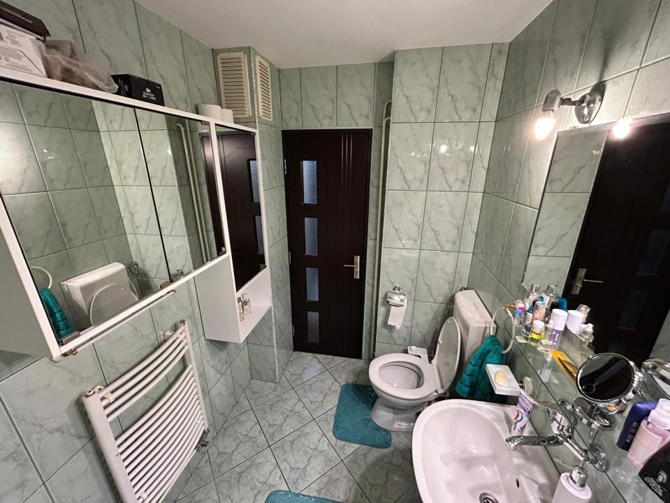 Apartament cu 4 Camere 77mp etaj 1 în Mărăști 