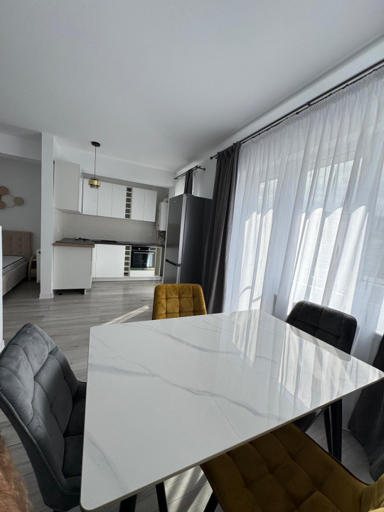 Apartament de o camera, 37 mp, Mobilat, Parcare subterana, Zona Terra