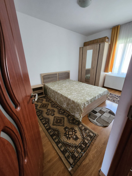 Inchiriere Apartament 3 camere ,zona Eroilor
