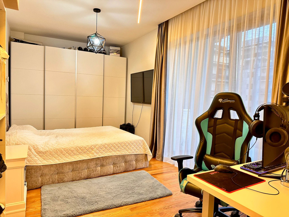 Apartament tip Penthouse,200 mp utili,Terasa,Ultramodern,Zona Buna Ziua