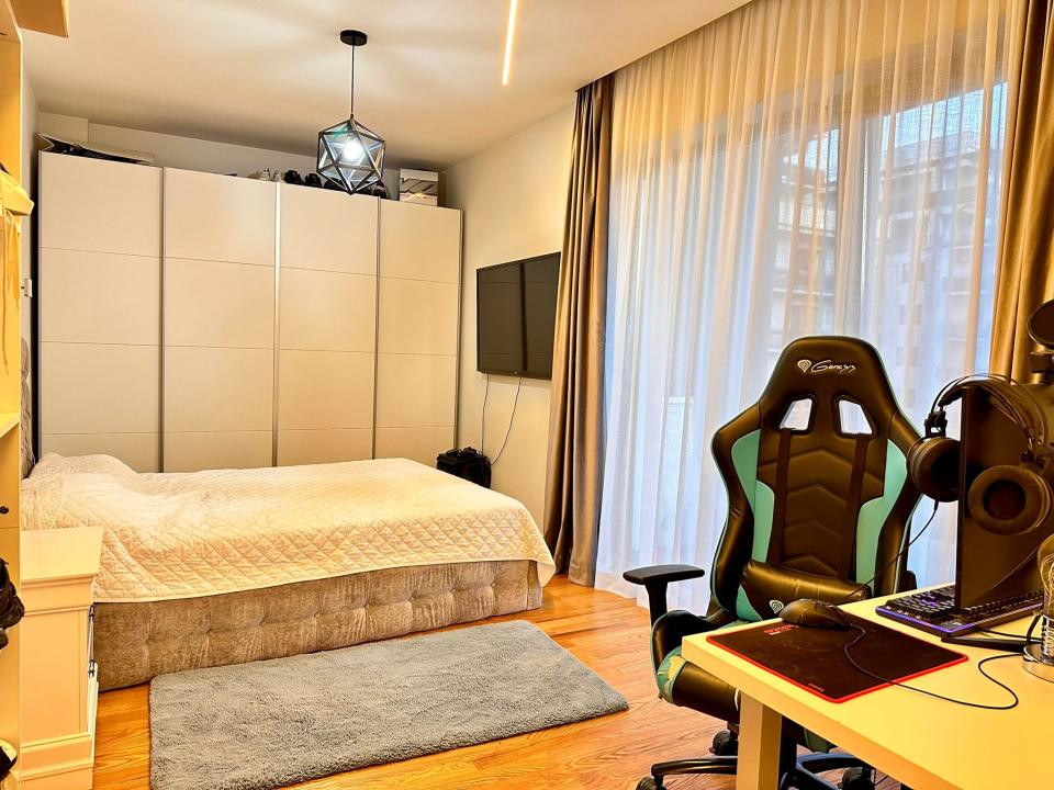 Apartament tip Penthouse,200 mp utili,Terasa,Ultramodern,Zona Buna Ziua