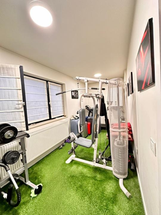Apartament tip Penthouse,200 mp utili,Terasa,Ultramodern,Zona Buna Ziua