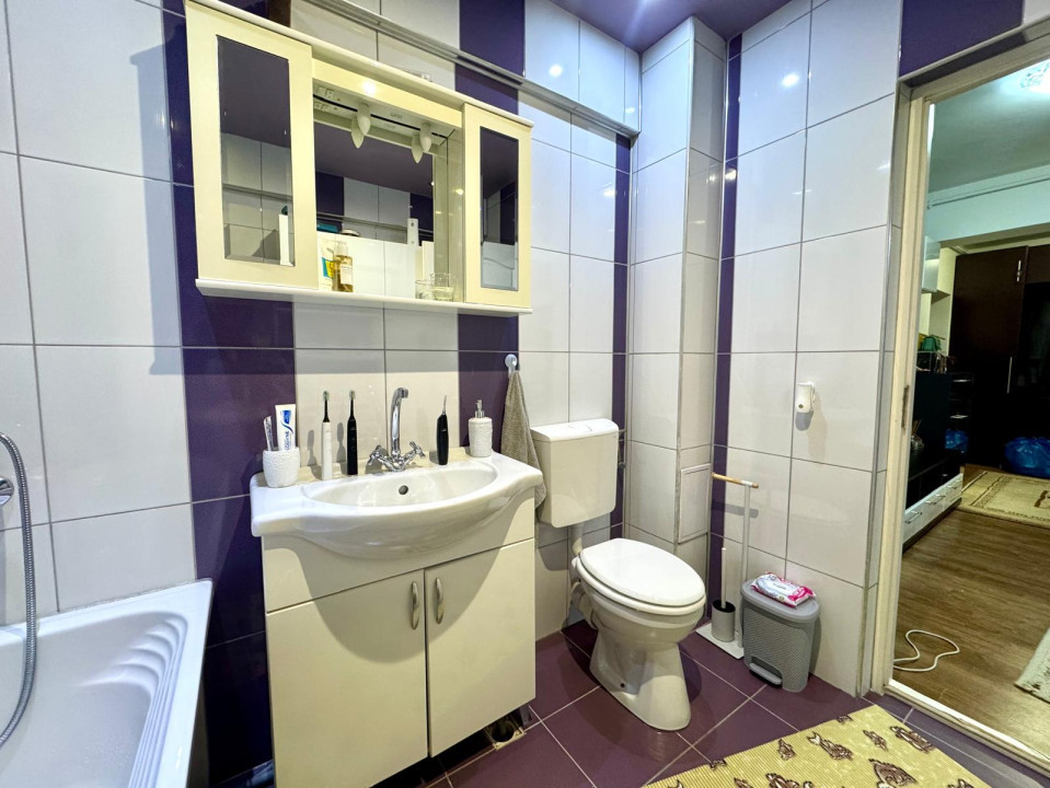 Apartament 3 camere, 62 mp, parcare, peiveliste, zona Mega Image - Edgar Quinet