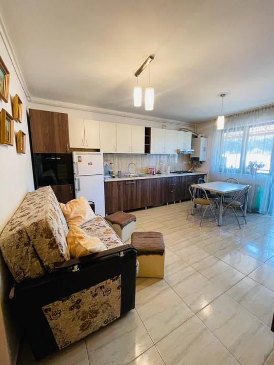 Apartament de 3 camere, 58 mp , zona Tauti