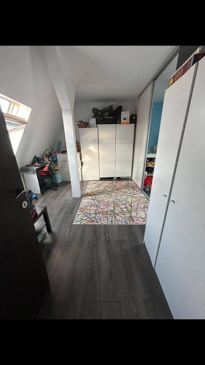 Apartament cu 3 camere si scara interioara+ parcare inclusa