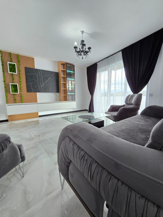 Apartament cu 3 camere decomandate