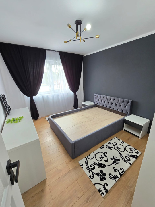 Apartament cu 3 camere decomandate