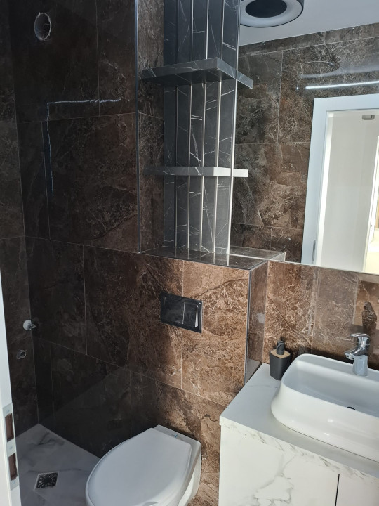 Apartament cu 3 camere decomandate