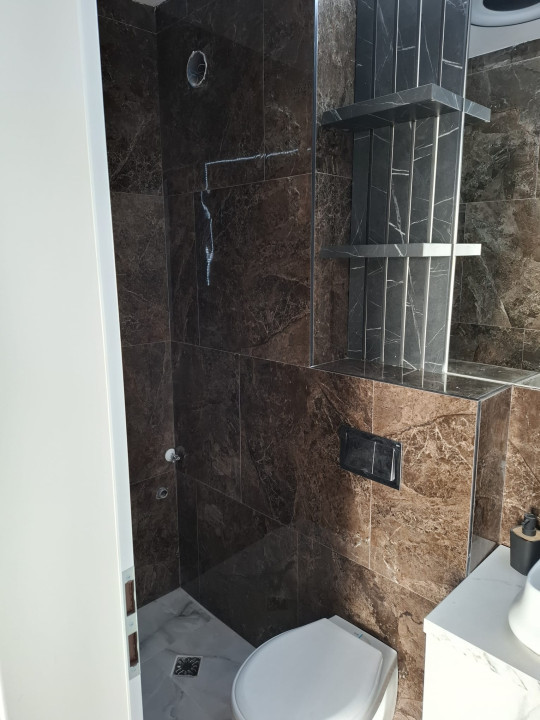 Apartament cu 3 camere decomandate