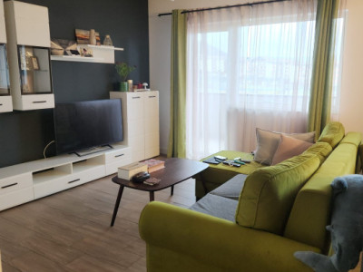 Apartament de 3 camere, finisat mobilat, parcare exterioara, SubCetate