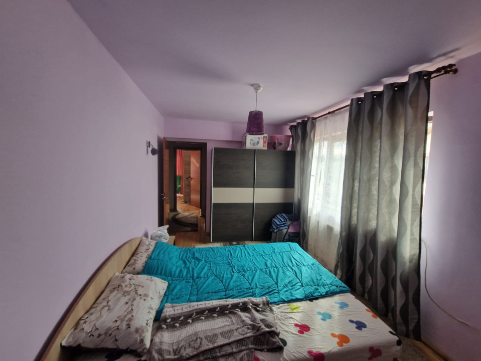 Casa tip duplex, 5 camere, mobilat/utilat, suprafata 180mp, Florești 