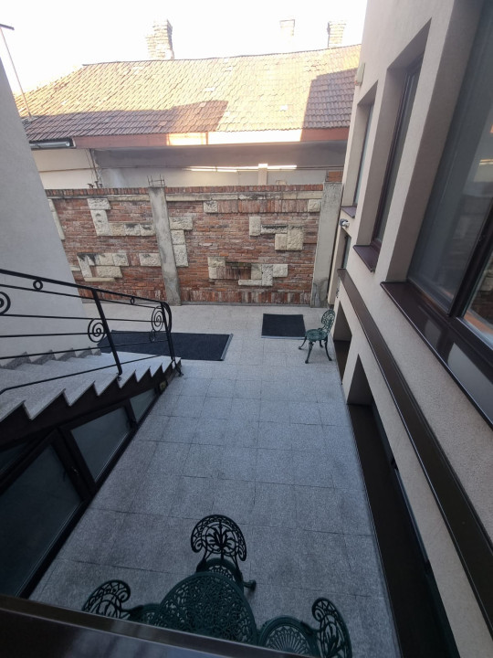 Spațiu de birouri, 200 mp utili, zona Dambul Rotund