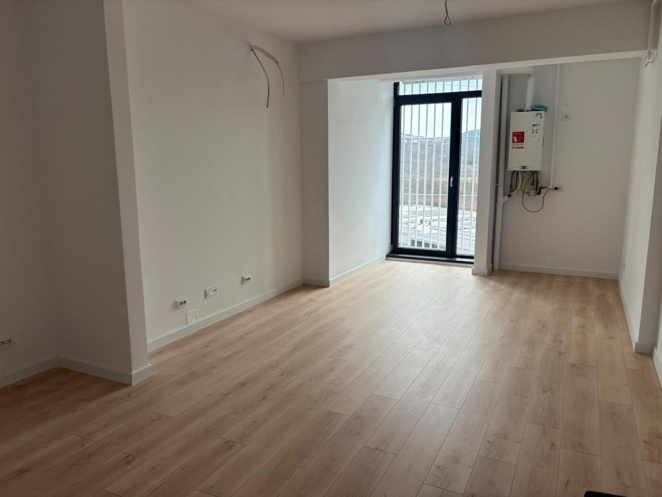 Apartament de 2 camere , 49 mp, finisat , BMW