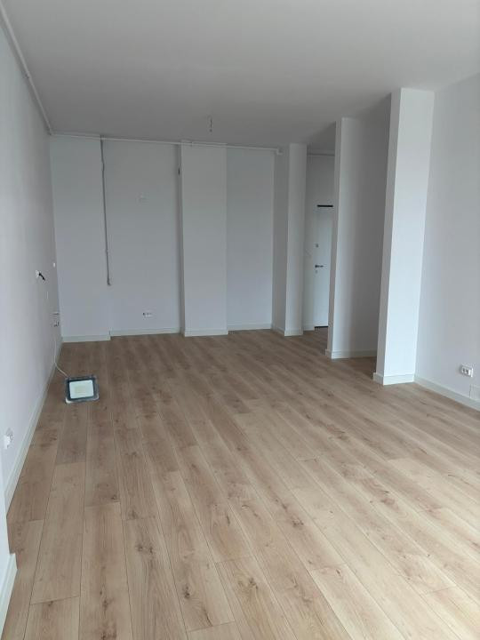 Apartament de 2 camere , 49 mp, finisat , BMW