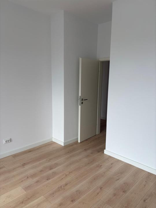 Apartament de 2 camere , 49 mp, finisat , BMW
