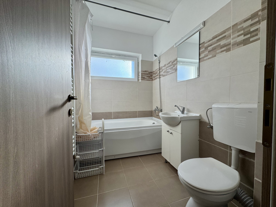 Apartament 2 camere decomandate, 50 mp, etaj 1, parcare, cartier Buna Ziua