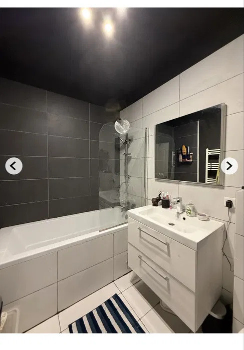 Apartament cu 3 camere, 65 mp , Gradina , Teilor 