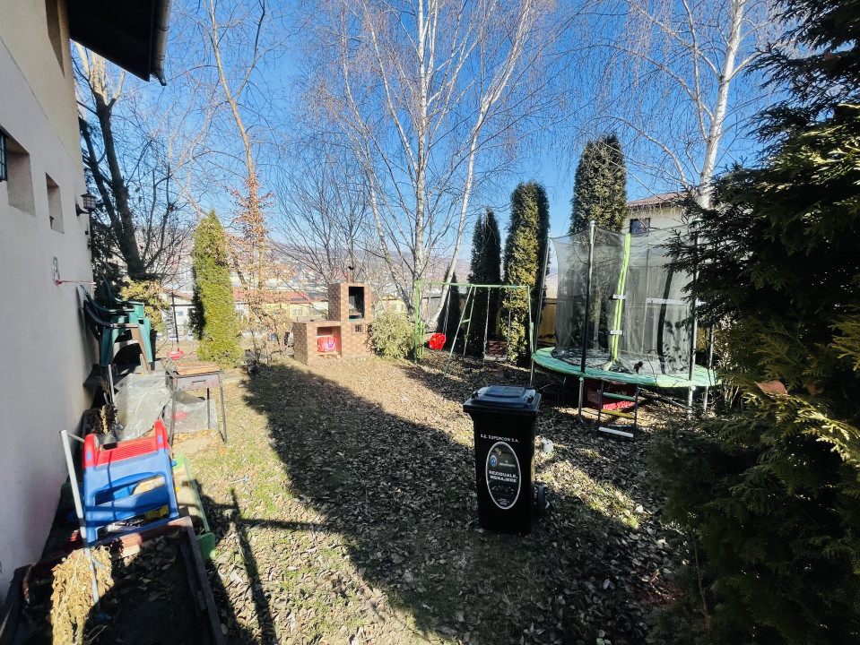 Duplex finisat, 160 mp, 353 mp teren, finisat, 3 parcari, zona Gruia