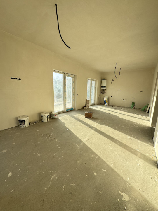 Casa Individuala, 5 camere, 120 mp, teren liber 590 mp, Chinteni