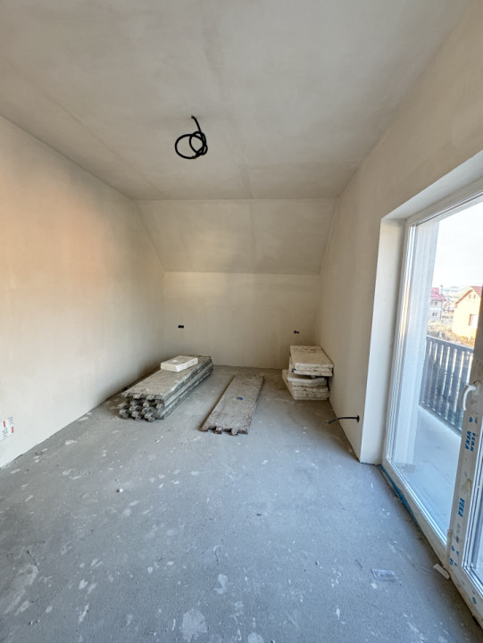 Casa Individuala, 5 camere, 120 mp, teren liber 590 mp, Chinteni