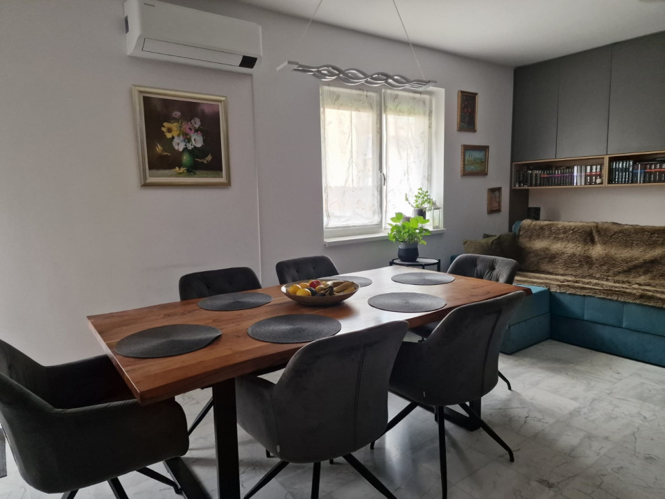Apartament cu 3 camere, 66 mp, 2 parcari, gradina, zona Terra