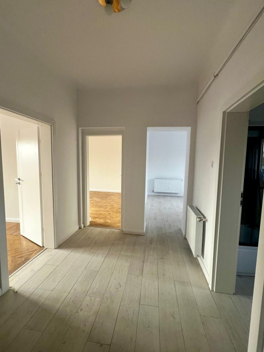 Apartament 3 camere, 63 mp, Semicentral