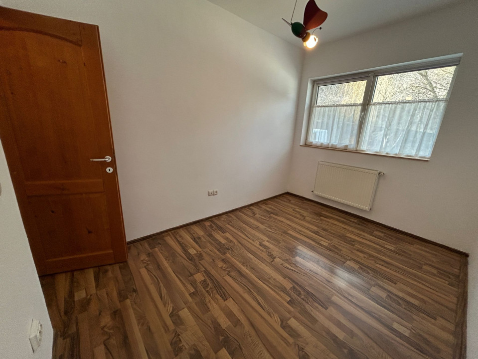 Apartament 3 camere/ 2 Parcari / zona Eroilor/Teilor