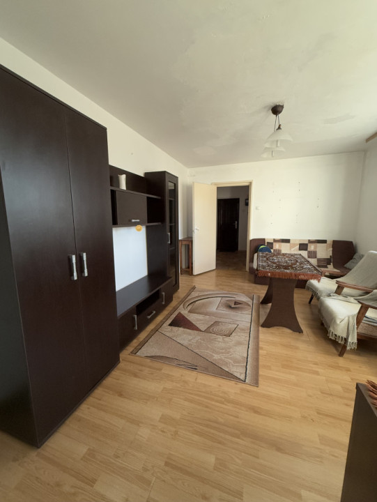Apartament cu 2 camere zona complex Diana 