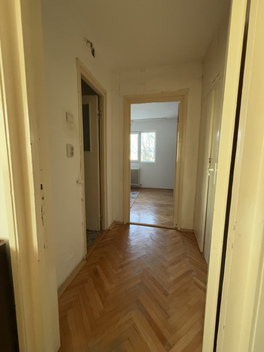 Apartament cu 2 camere zona complex Diana 