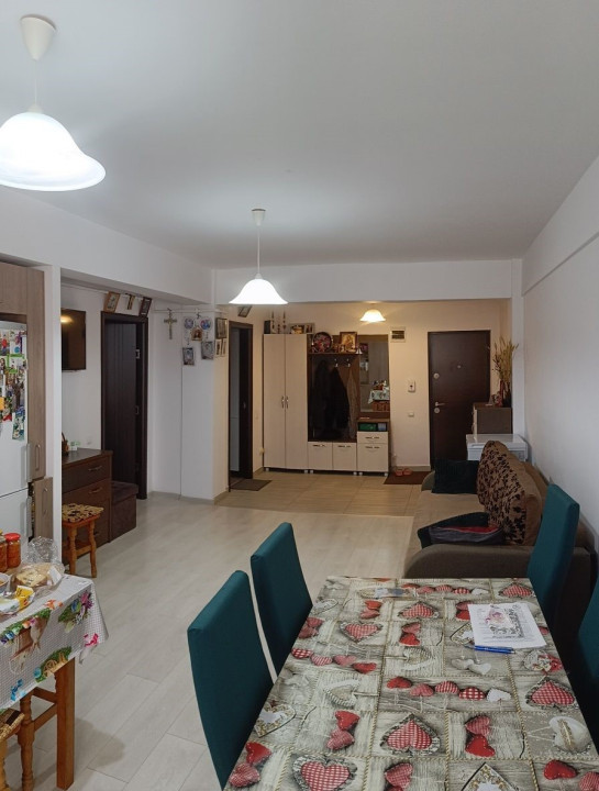 Apartament 2 camere, 55 mp, etajul 1, finisat, balcon, zona Restaurant Regal