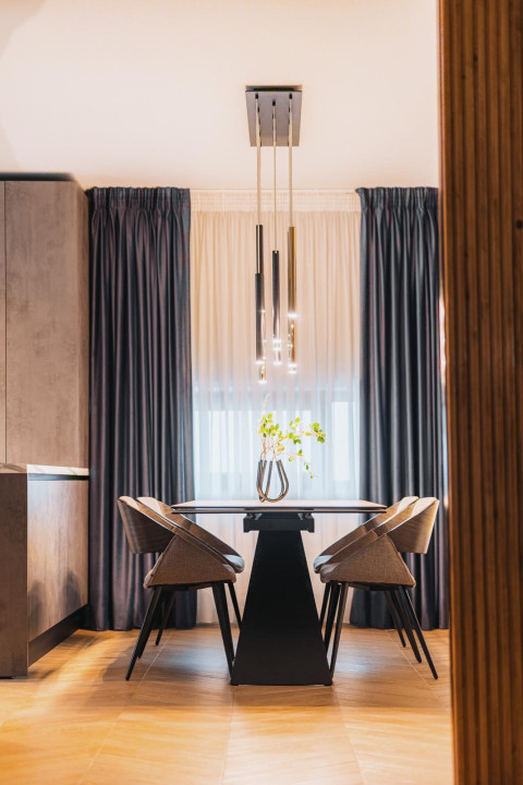 Apartament de lux cu 3 camere, zona Buna Ziua