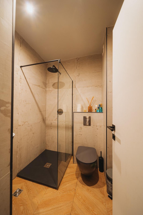 Apartament de lux cu 3 camere, zona Buna Ziua