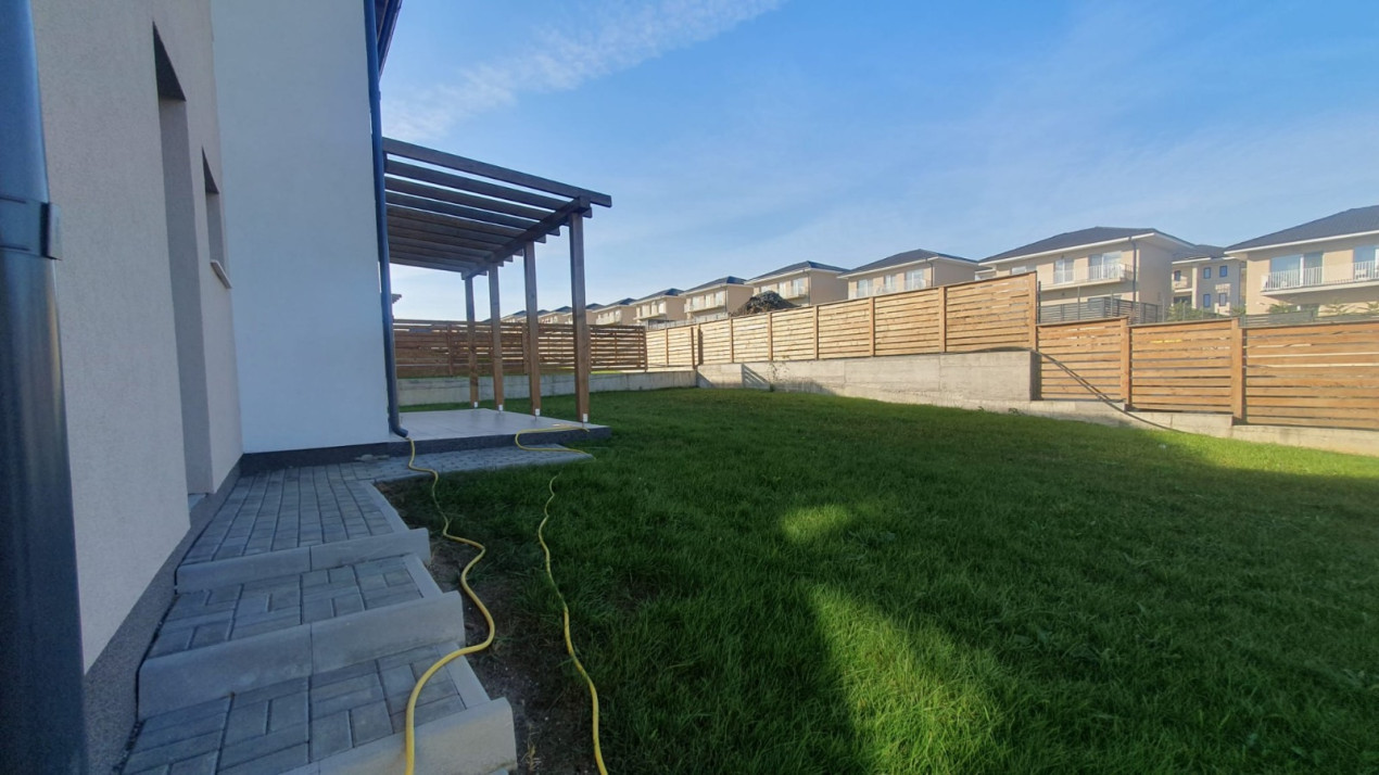 Casa individuala cu 4 camere, 450mp teren, , Dezmir