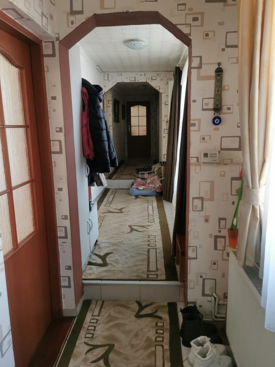 Casă individuală, cu 3 camere, pod, pivniță, 110 mp, Oașului 