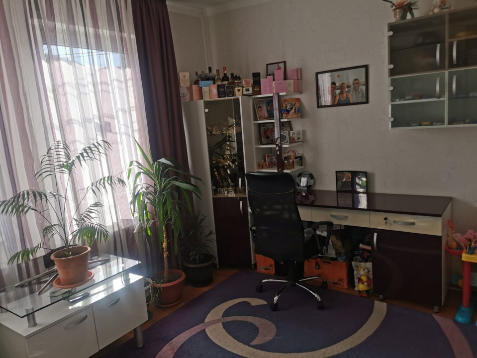 Casă individuală, cu 3 camere, pod, pivniță, 110 mp, Oașului 