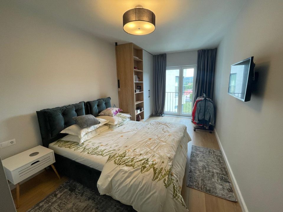 Apartament ultrafinisat, 3 camere, 74 mp, balcon, parcare, cartier Bună Ziua