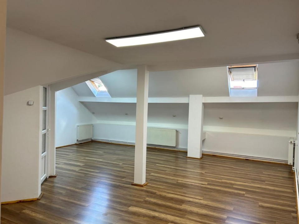 Spațiu destinat pentru birou, cabinet în centrul Clujului, 200 mp. utili