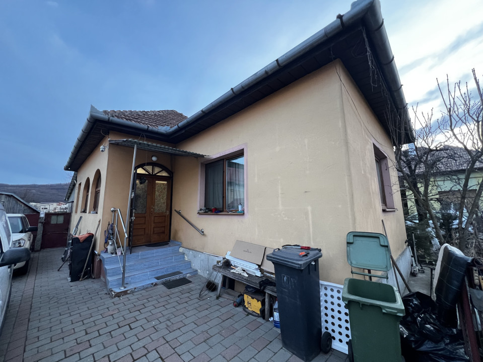 Casa individuala,  89 mp, 1700mp teren, Str Avram Iancu