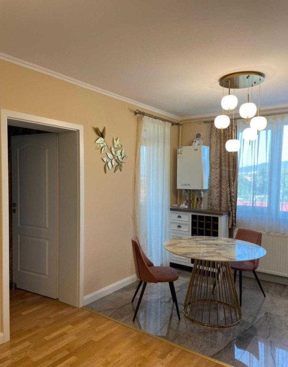 Apartament de vanzare, 57 mp, 3 camere, terasa acoperita, Zona Iazului