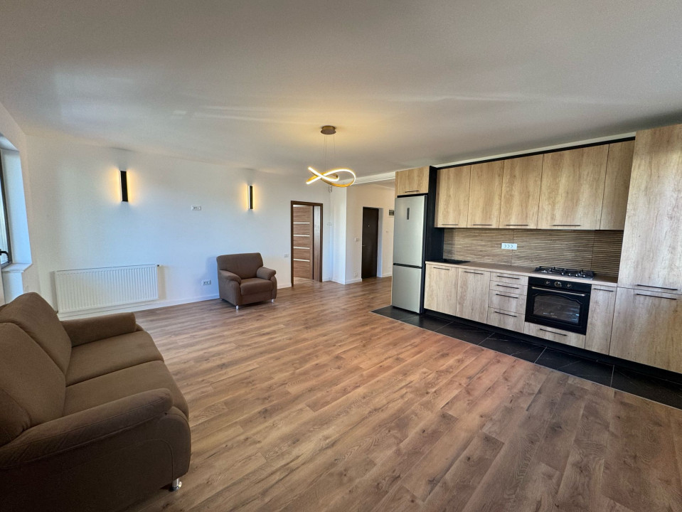 Apartament 4 camere + 4 parcari, 97 mp,  Gruia