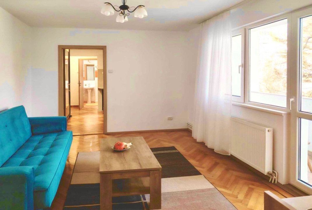 Apartament cu 3 camere semidecomandat, cartierul Gheorgheni, 66 mp.